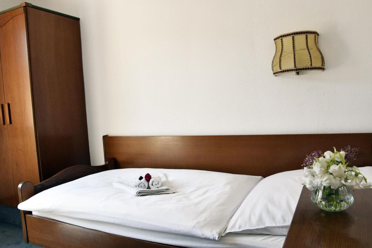 Hotel Goldene Rose Ebersbach an der Fils Eksteriør bilde