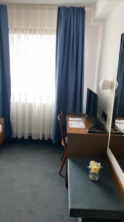 Hotel Goldene Rose Ebersbach an der Fils Eksteriør bilde